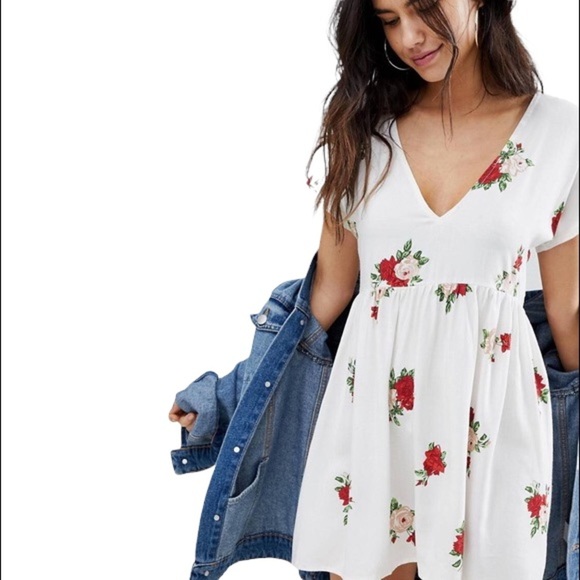 Motel dress white floral vneck front lace back.Size Large. Viscose summer - Picture 1 of 10